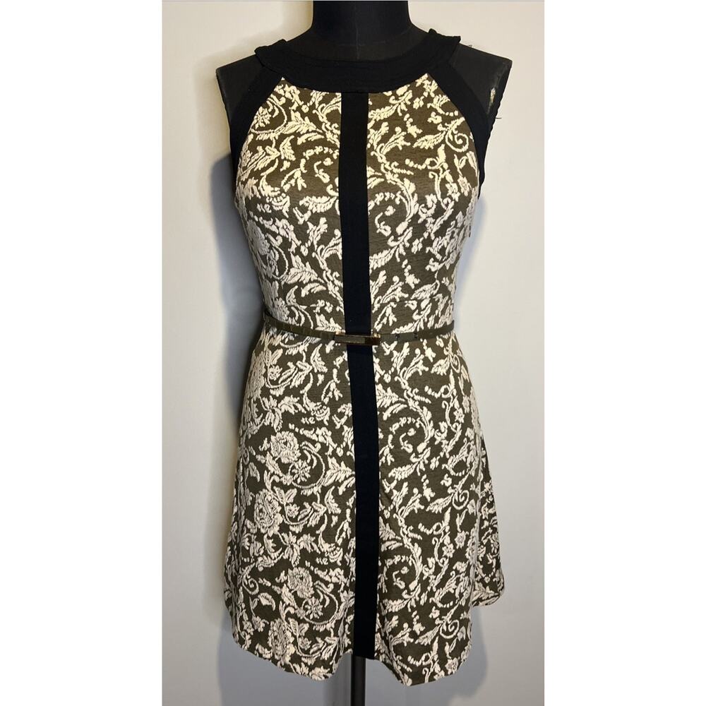 Esley Sleeveless‎ Moss Green Floral Ivory Pattern Belted Medium Dress
